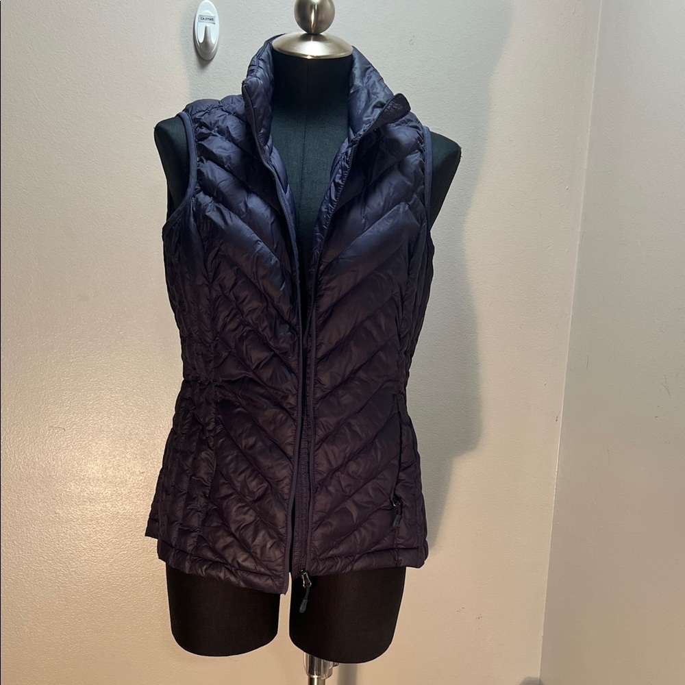 32 Degrees Women's Dark Blue Quilted Vest